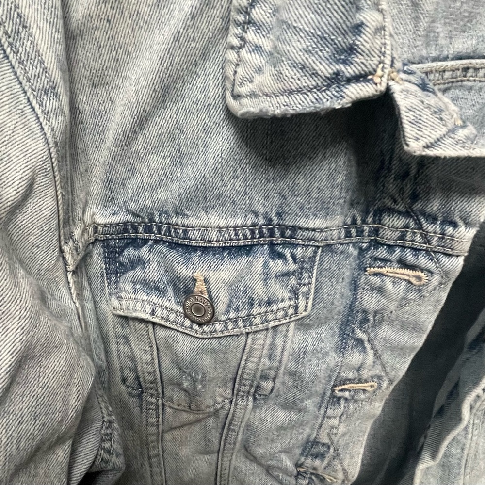 Old Navy Women's Distressed Blue Jean Jacket XL 100% Cotton - Picture 5 of 7